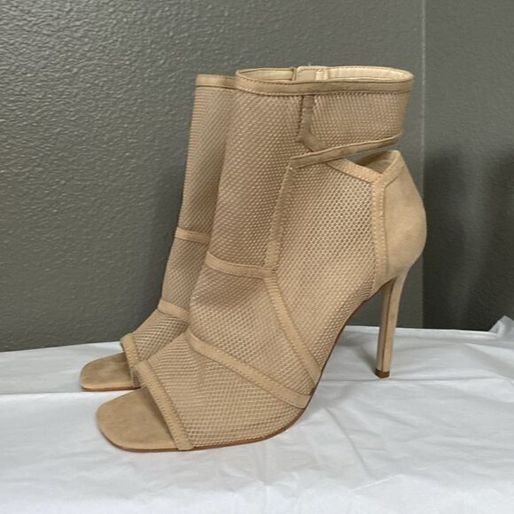 Jessica Simpson Ozwaldi Peep-Toe Ankle Boots, Women's - Picture 10 of 10
